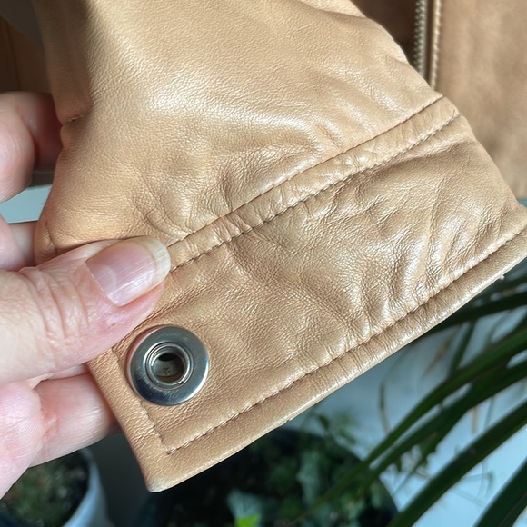 Danier Leather Jacket - Picture 5 of 10